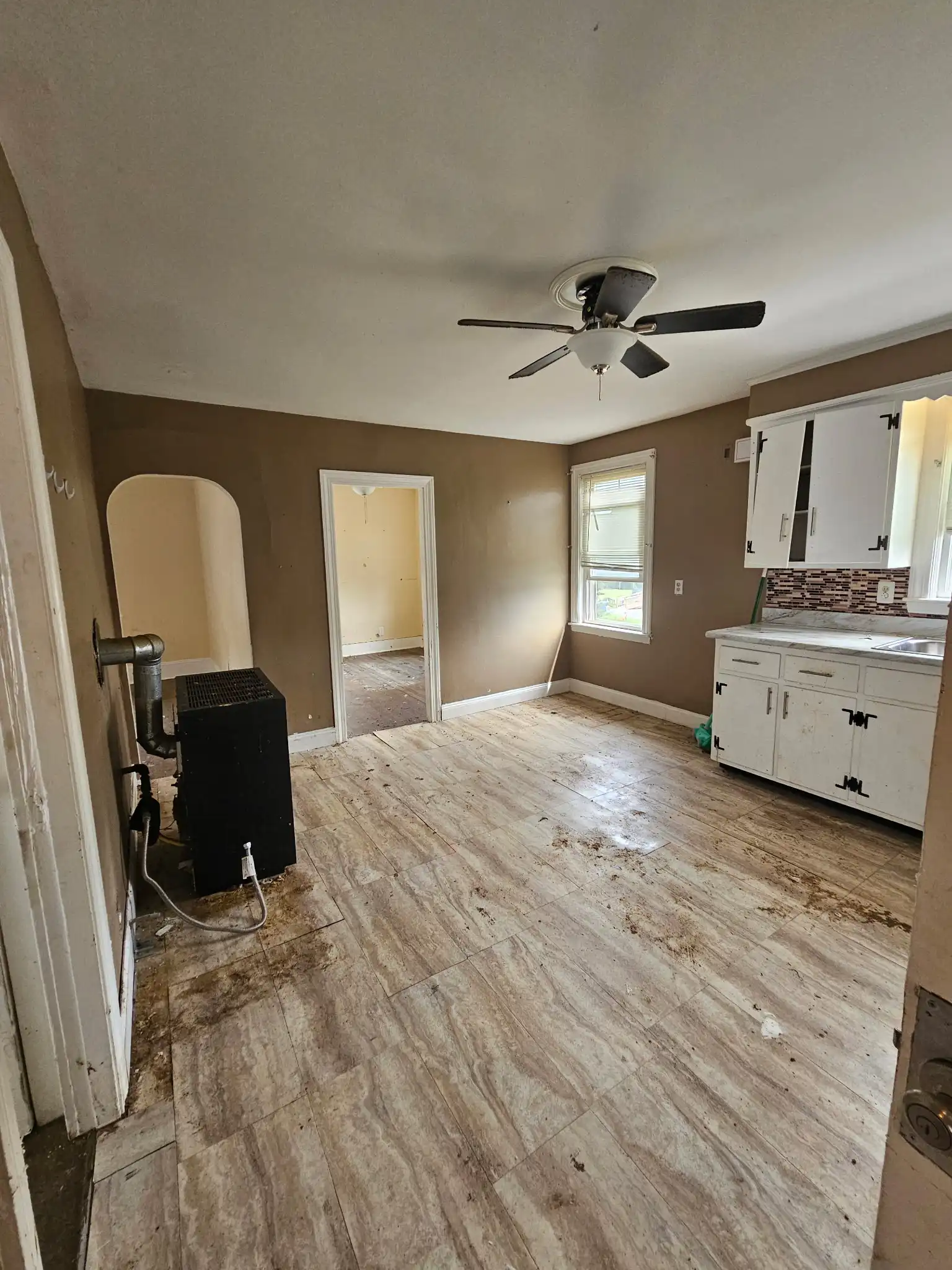 Apartment Cleanout - After 1